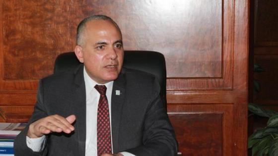 وزير الري المصري يدعو إلى رفع التوعية بقضية المياه